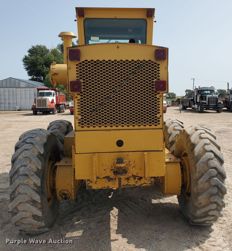 image for item DF5755 1984 Champion 715A  motor grader