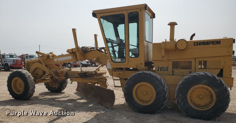 image for item DF5755 1984 Champion 715A  motor grader