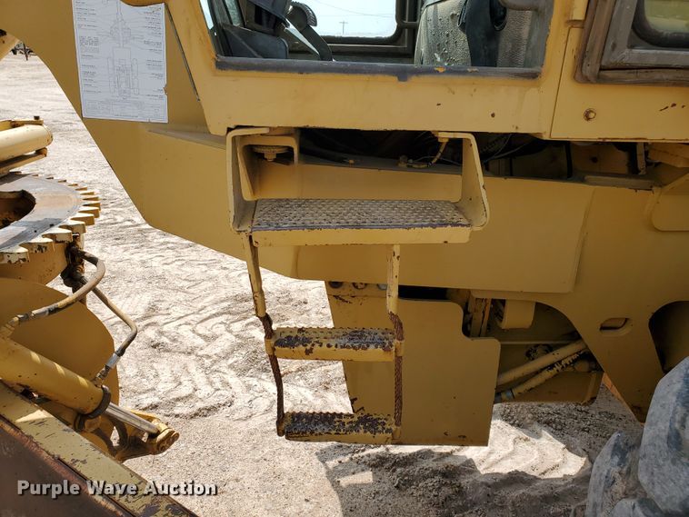 image for item DF5755 1984 Champion 715A  motor grader