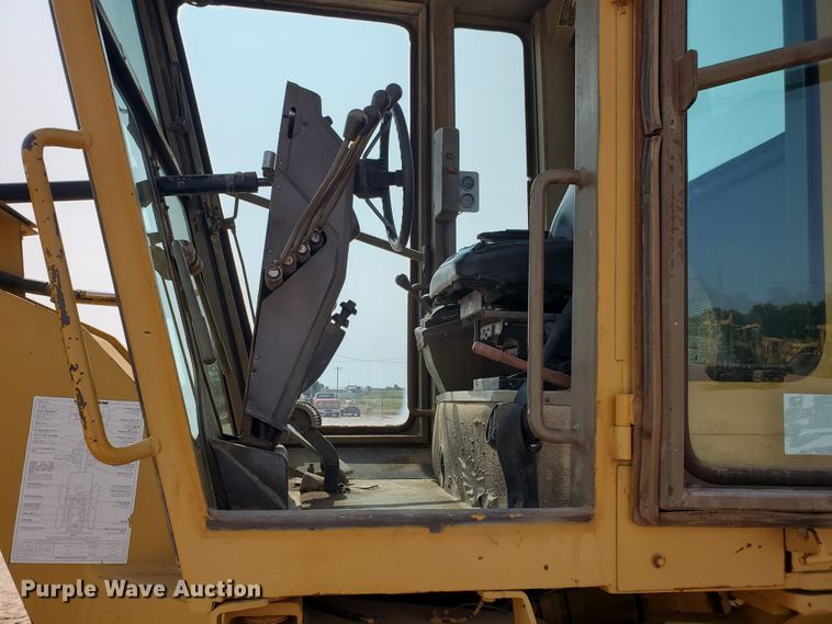 image for item DF5755 1984 Champion 715A  motor grader