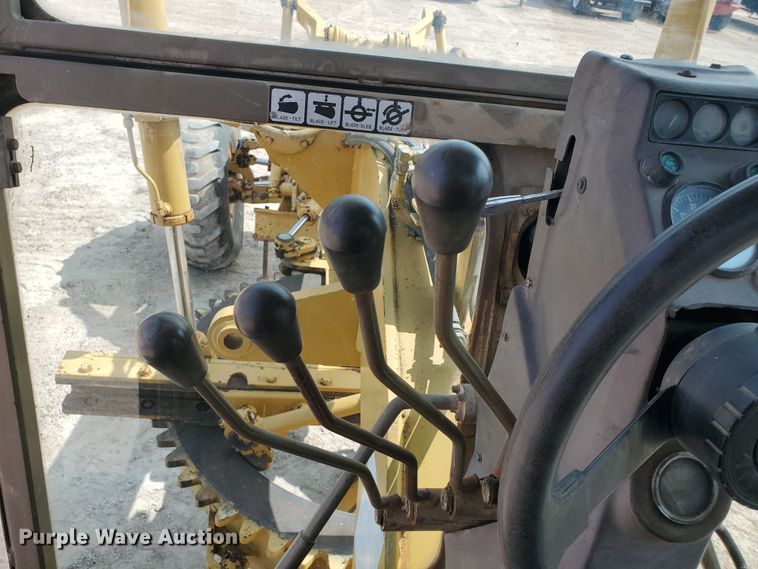 image for item DF5755 1984 Champion 715A  motor grader