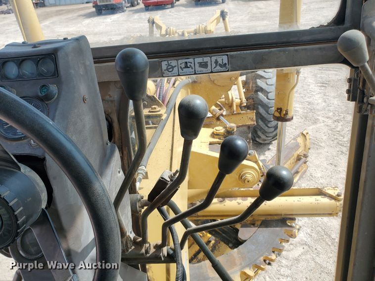 image for item DF5755 1984 Champion 715A  motor grader