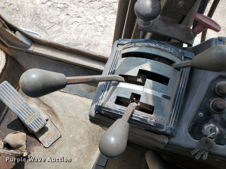 image for item DF5755 1984 Champion 715A  motor grader