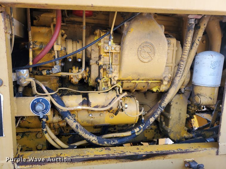 image for item DF5755 1984 Champion 715A  motor grader