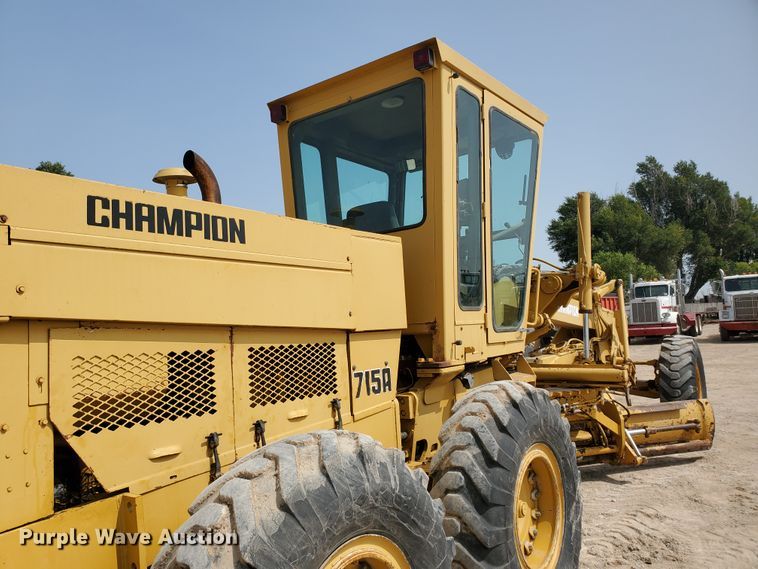 image for item DF5755 1984 Champion 715A  motor grader