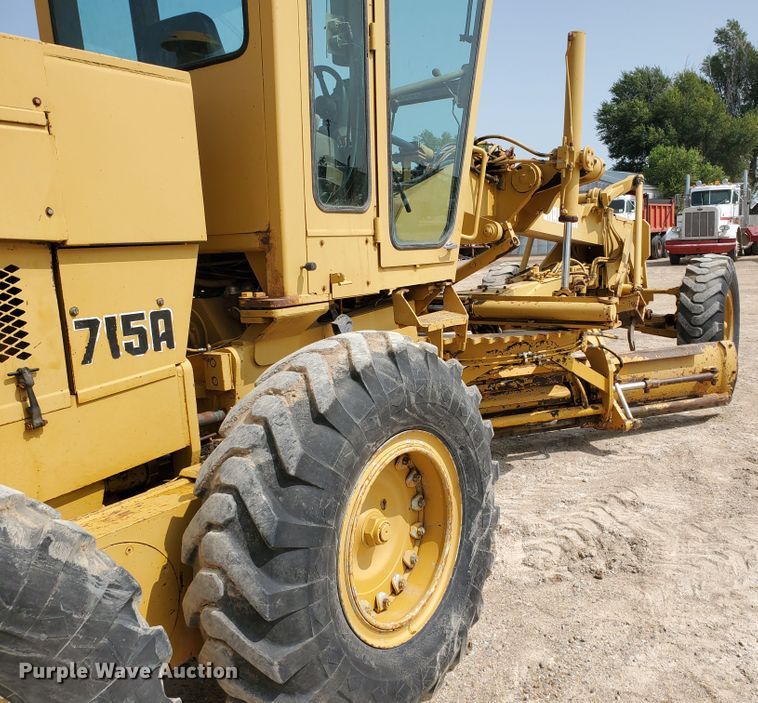 image for item DF5755 1984 Champion 715A  motor grader