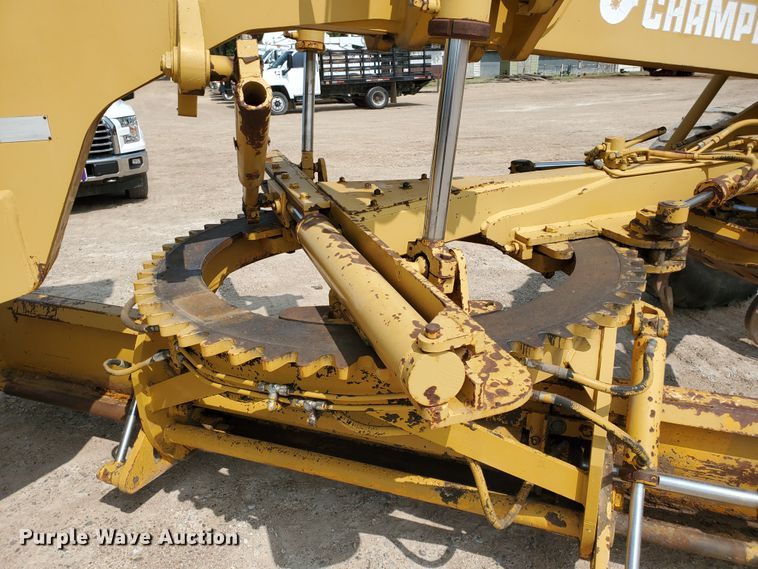 image for item DF5755 1984 Champion 715A  motor grader