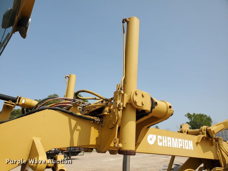 image for item DF5755 1984 Champion 715A  motor grader