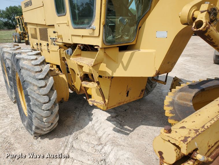 image for item DF5755 1984 Champion 715A  motor grader