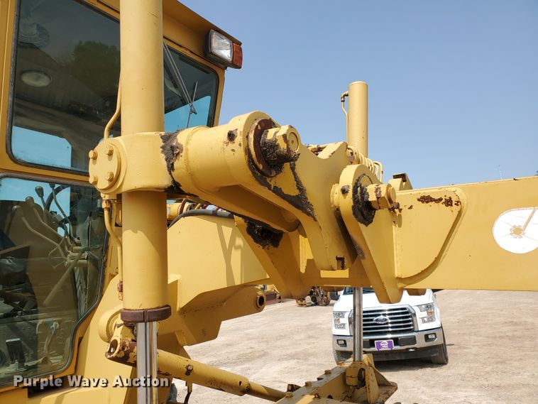 image for item DF5755 1984 Champion 715A  motor grader