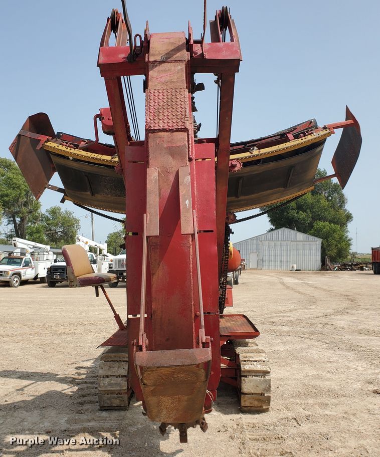 image for item DF5756 Cleveland 110  bucket wheel trencher