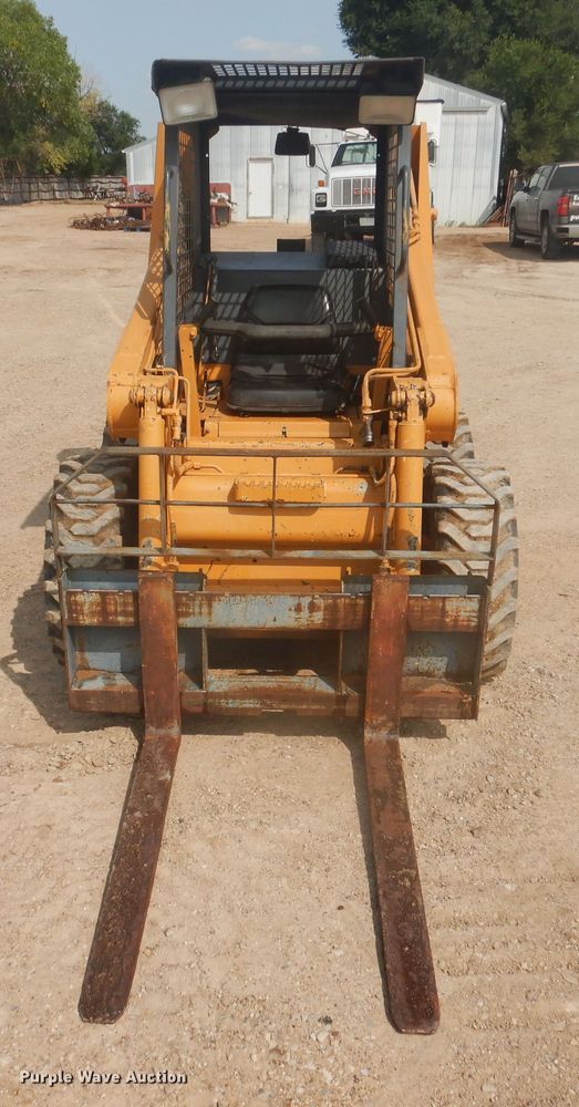 image for item DJ1075 1995 Case 1840  skid steer loader
