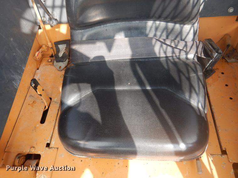 image for item DJ1075 1995 Case 1840  skid steer loader