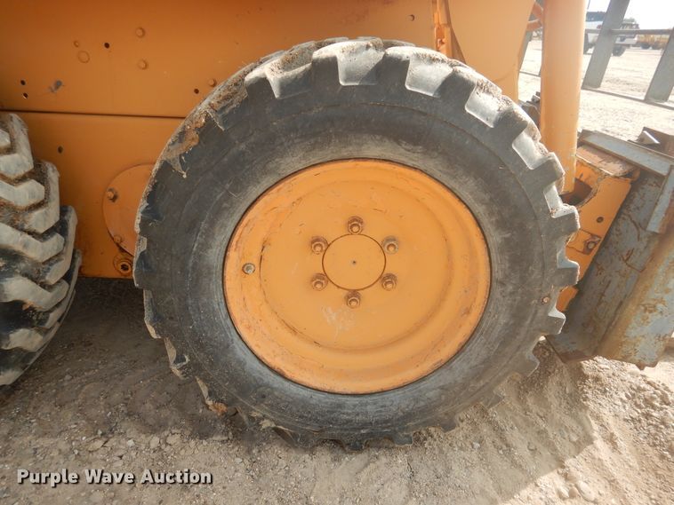 image for item DJ1075 1995 Case 1840  skid steer loader