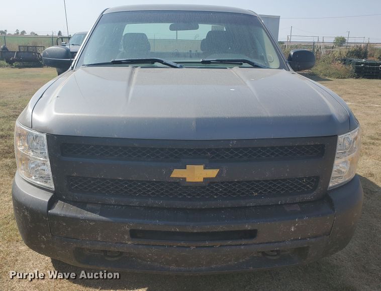 image for item DF5796 2012 Chevrolet Silverado 1500  Ext. Cab pickup truck