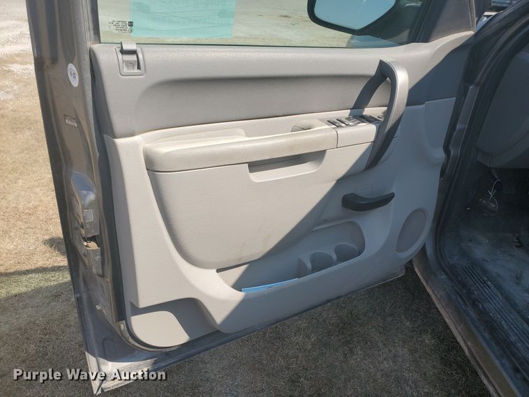 image for item DF5796 2012 Chevrolet Silverado 1500  Ext. Cab pickup truck