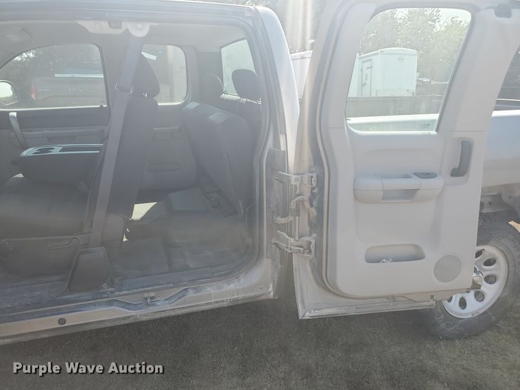 image for item DF5796 2012 Chevrolet Silverado 1500  Ext. Cab pickup truck