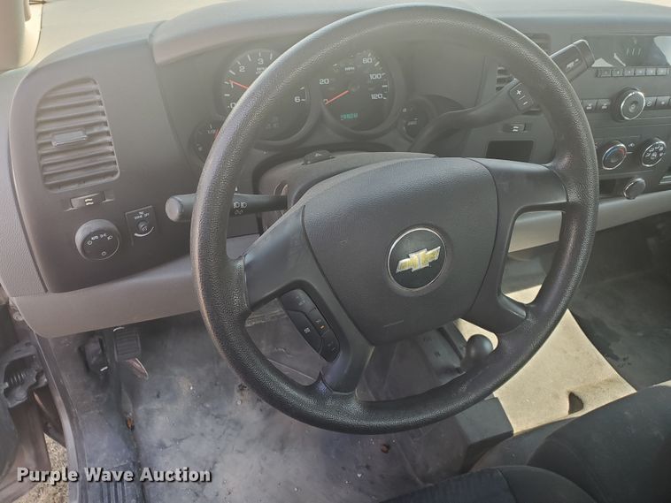 image for item DF5796 2012 Chevrolet Silverado 1500  Ext. Cab pickup truck