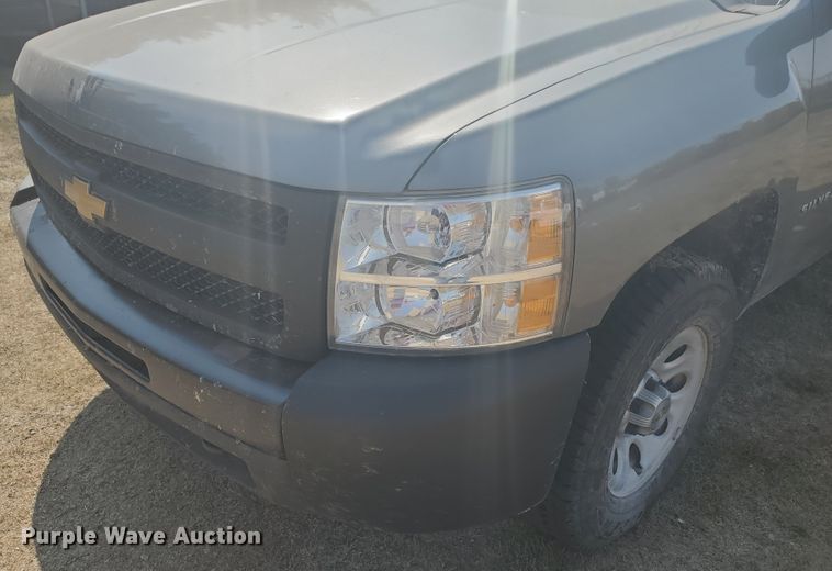 image for item DF5796 2012 Chevrolet Silverado 1500  Ext. Cab pickup truck