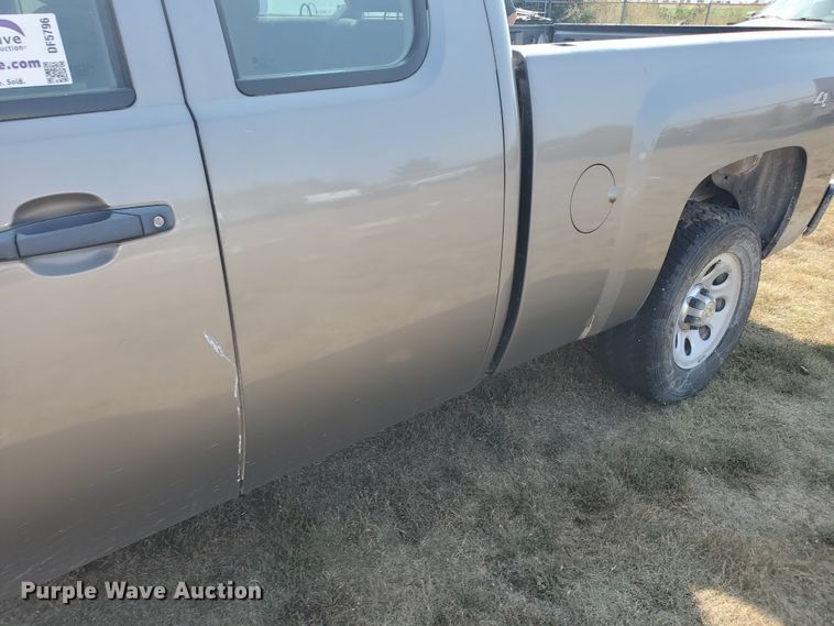 image for item DF5796 2012 Chevrolet Silverado 1500  Ext. Cab pickup truck