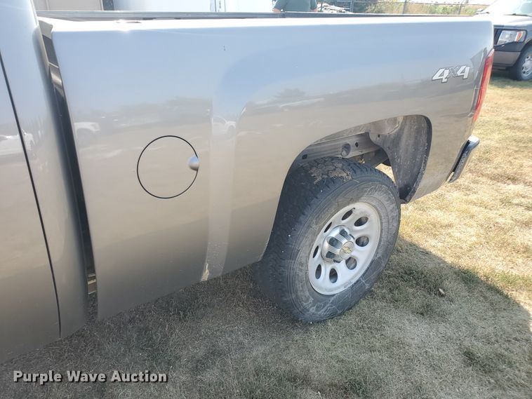 image for item DF5796 2012 Chevrolet Silverado 1500  Ext. Cab pickup truck