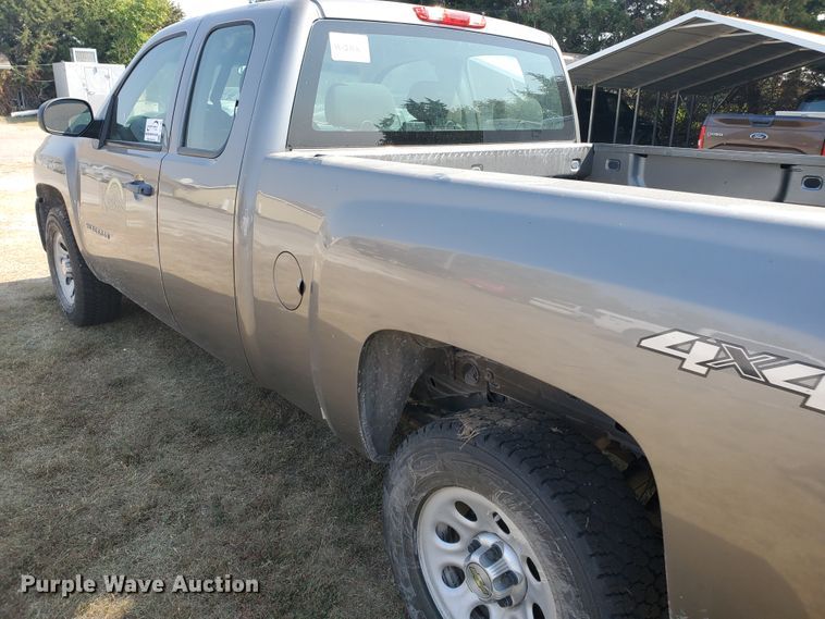 image for item DF5796 2012 Chevrolet Silverado 1500  Ext. Cab pickup truck