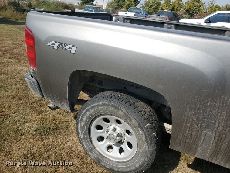 image for item DF5796 2012 Chevrolet Silverado 1500  Ext. Cab pickup truck