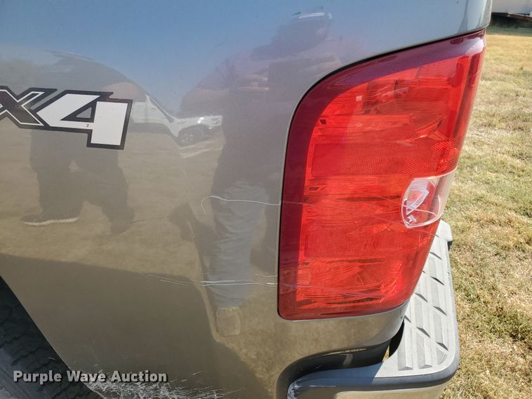 image for item DF5796 2012 Chevrolet Silverado 1500  Ext. Cab pickup truck