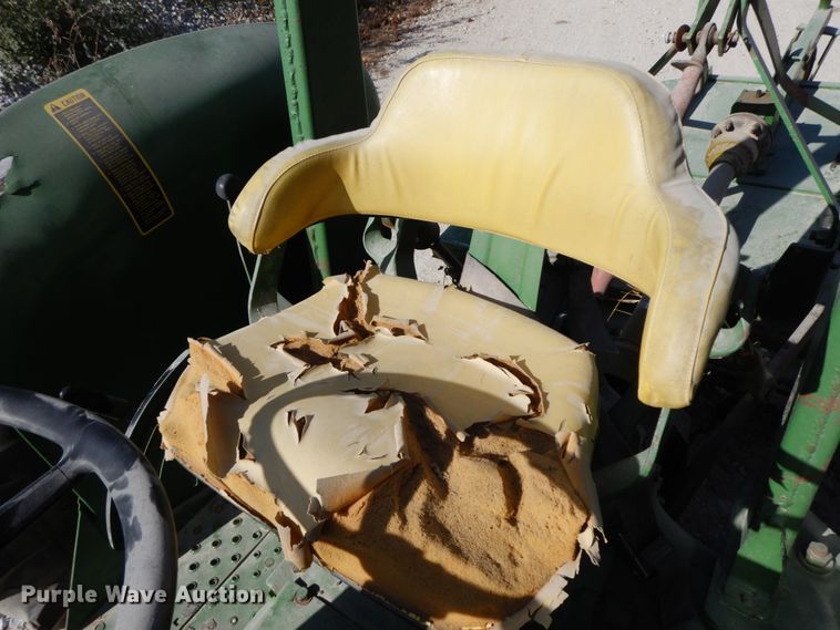 image for item DG6959 John Deere 1520  tractor