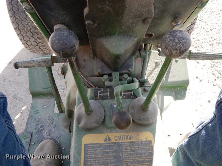 image for item DG6959 John Deere 1520  tractor