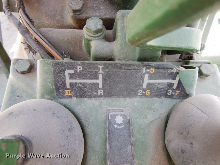 image for item DG6959 John Deere 1520  tractor