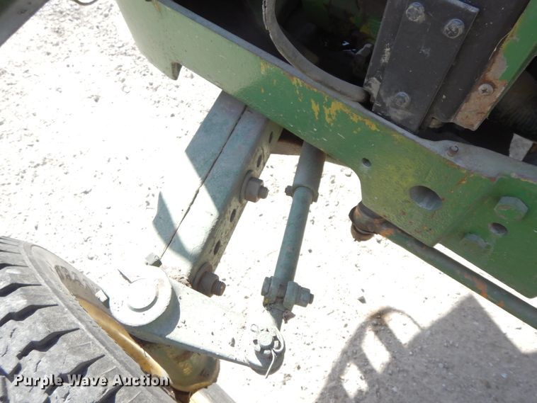 image for item DG6959 John Deere 1520  tractor