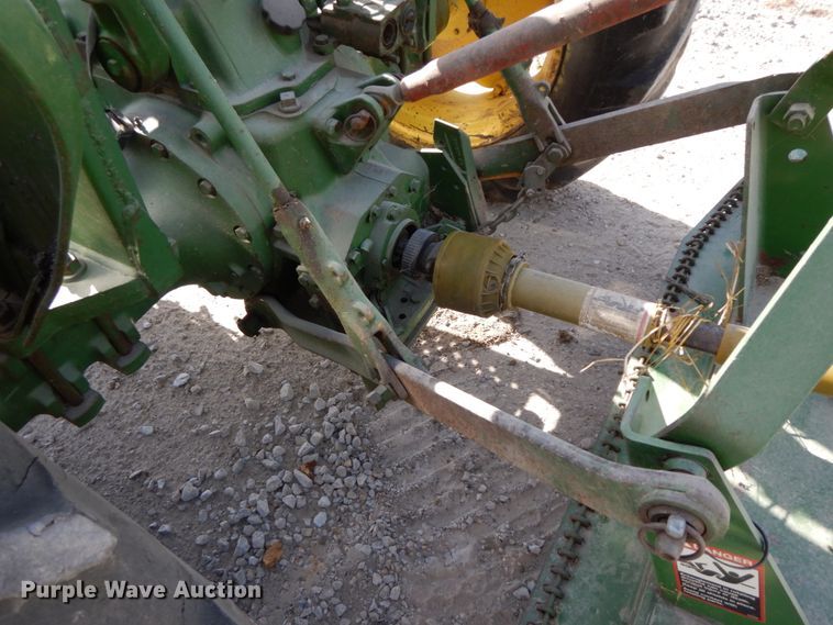 image for item DG6959 John Deere 1520  tractor