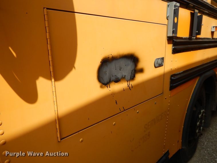 image for item DH0028 2005 Blue Bird  school bus