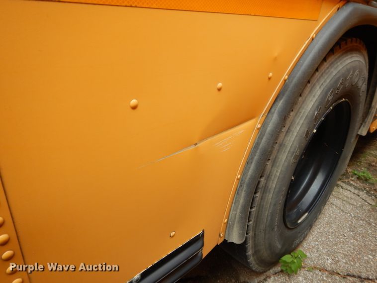 image for item DH0028 2005 Blue Bird  school bus