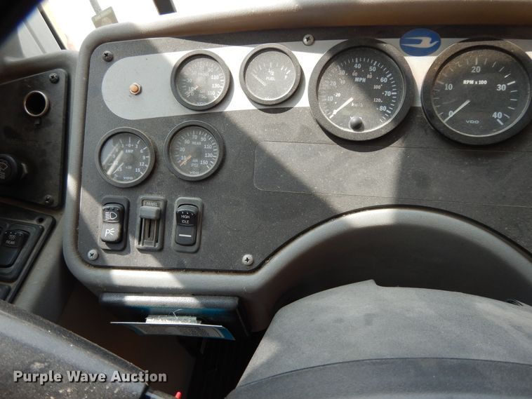 image for item DH0028 2005 Blue Bird  school bus