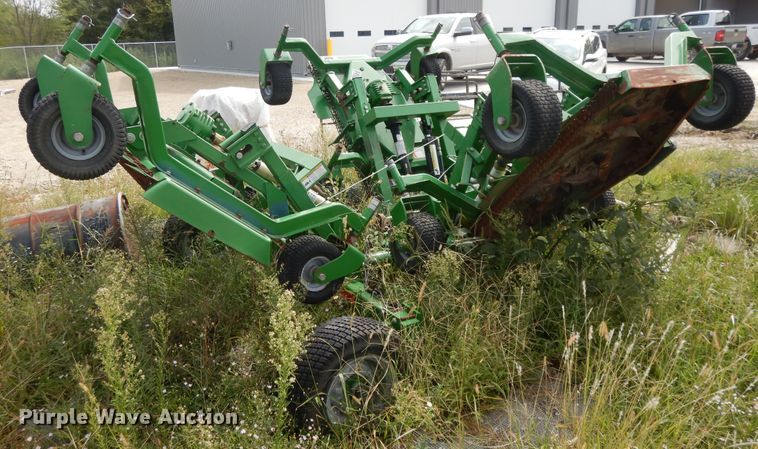 image for item DH0031 Frontier FM2112R batwing rotary mower