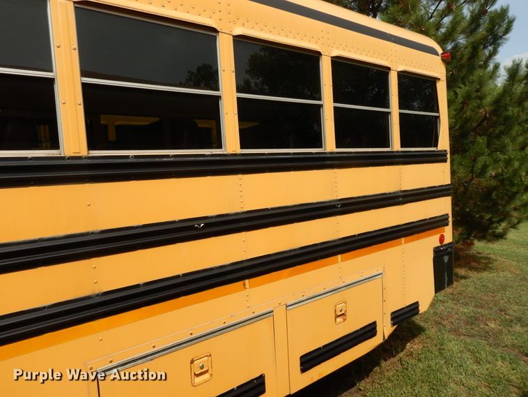 image for item DH0032 2005 Blue Bird  school bus