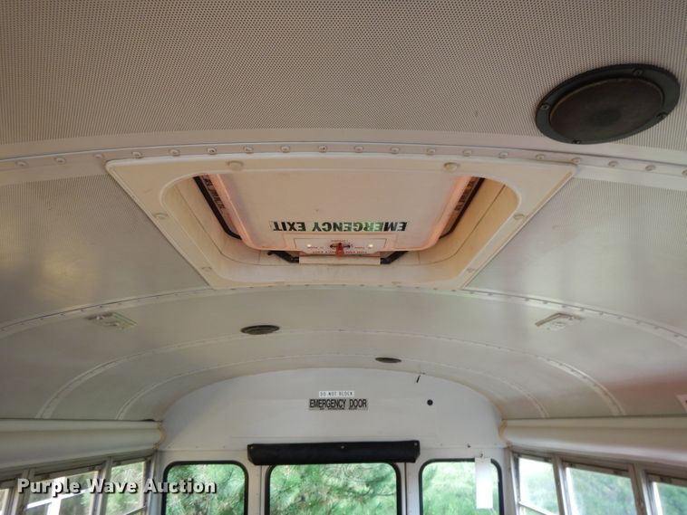 image for item DH0032 2005 Blue Bird  school bus