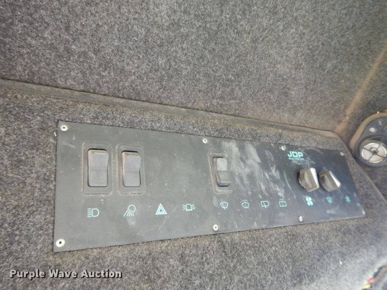 image for item DH0038 John Deere 1070  tractor