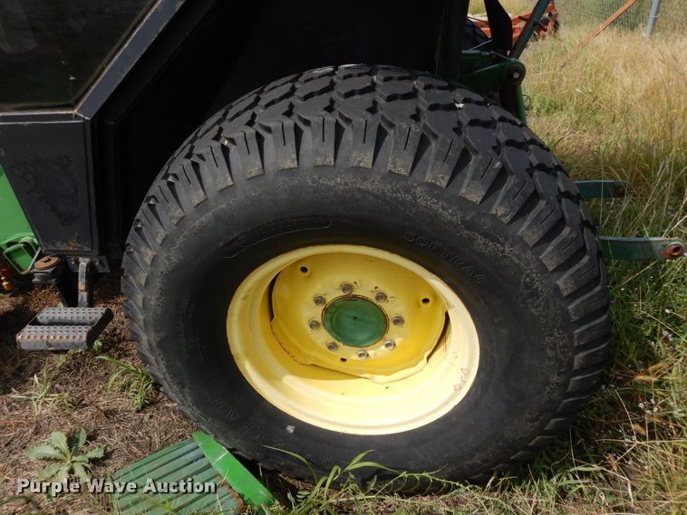 image for item DH0038 John Deere 1070  tractor