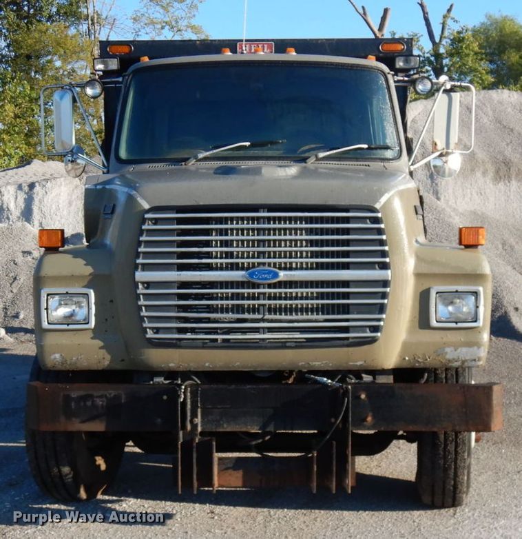 image for item DH5179 1994 Ford L8000  dump truck