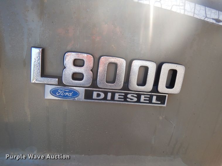 image for item DH5179 1994 Ford L8000  dump truck