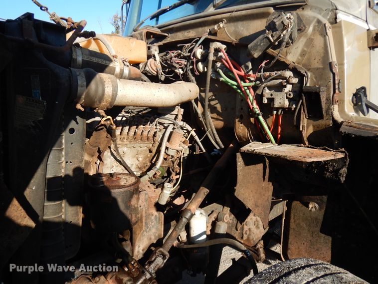 image for item DH5179 1994 Ford L8000  dump truck