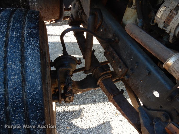 image for item DH5179 1994 Ford L8000  dump truck