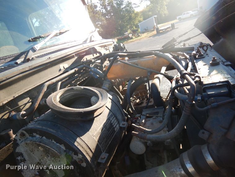 image for item DH5179 1994 Ford L8000  dump truck