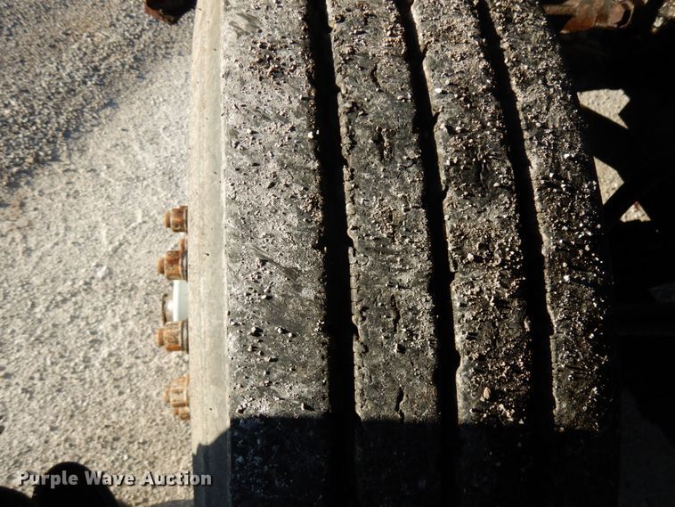 image for item DH5179 1994 Ford L8000  dump truck