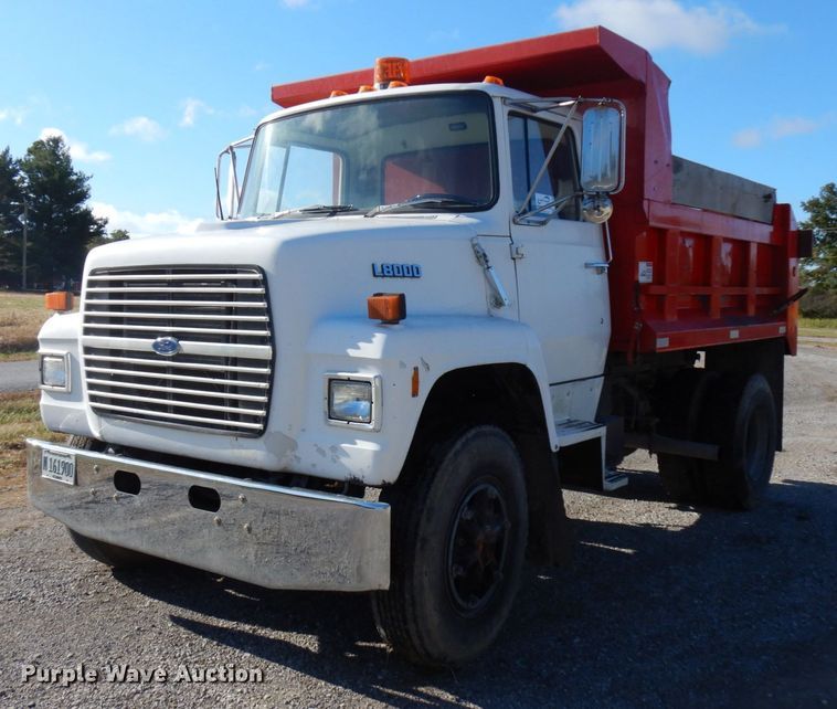 image for item DH5182 1987 Ford L8000  dump truck