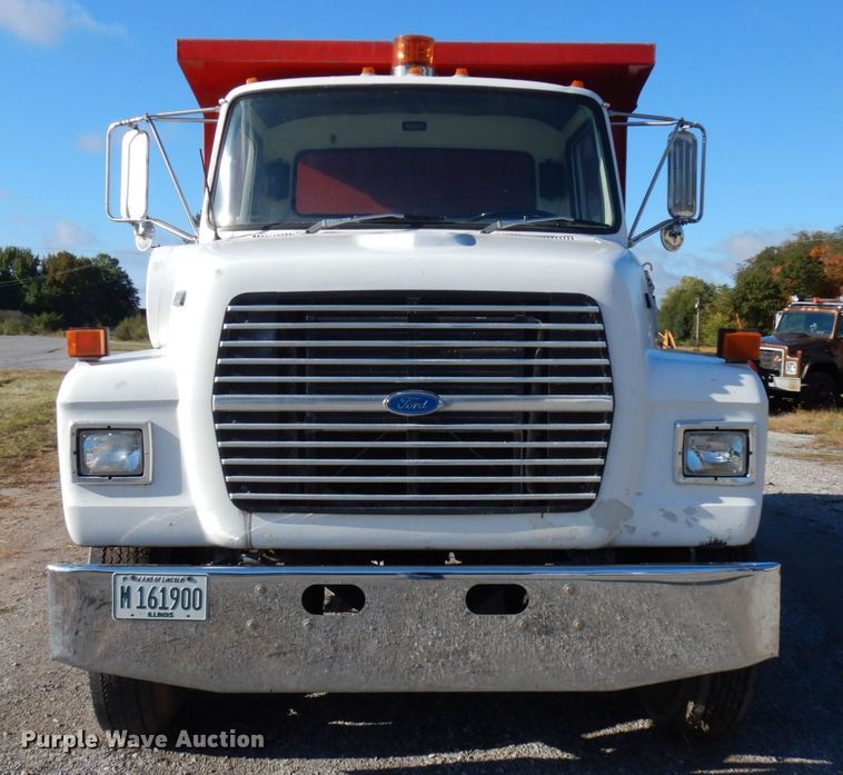 image for item DH5182 1987 Ford L8000  dump truck