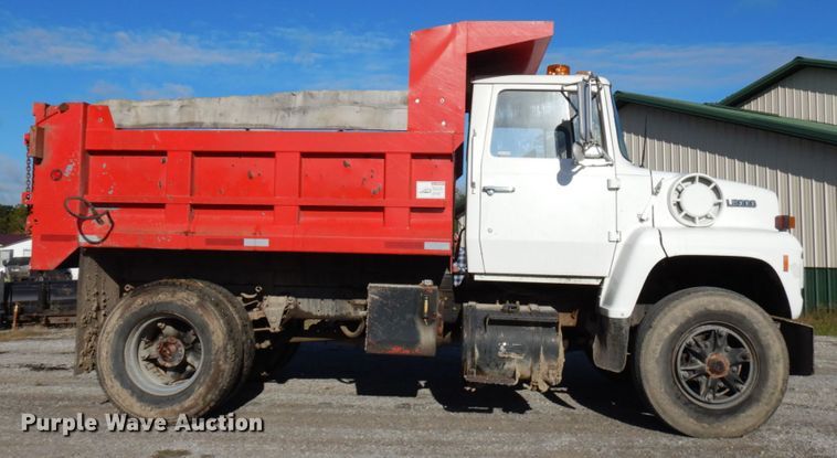 image for item DH5182 1987 Ford L8000  dump truck
